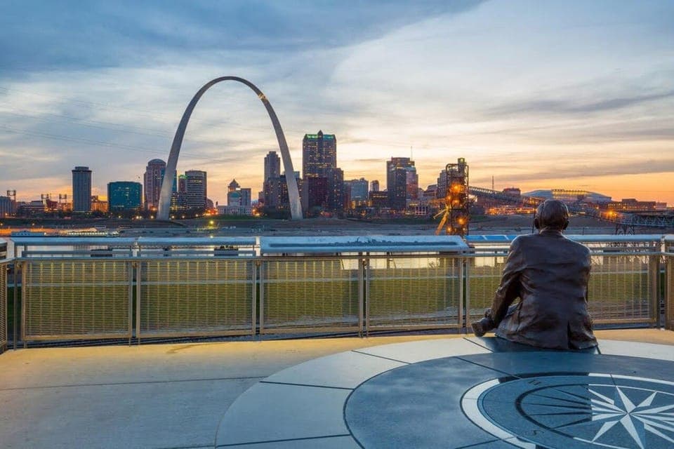 Exploring St. Louis with the Family Private Walking Tour - Image 8