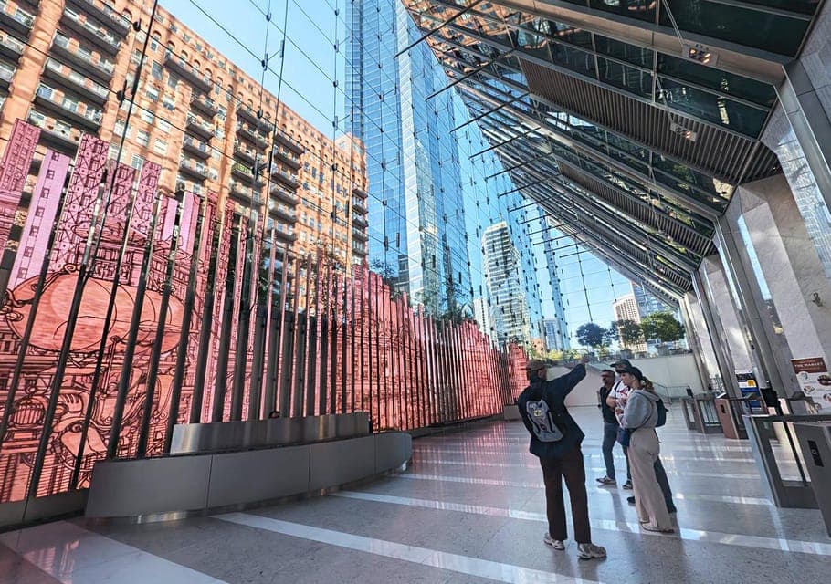 Architecture and Engineering Marvels Walking Tour Gallery Image 4