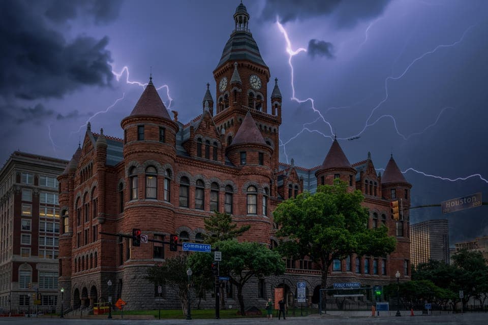 Dallas Spirits & Spirits Haunted Pub Crawl Gallery Image 2