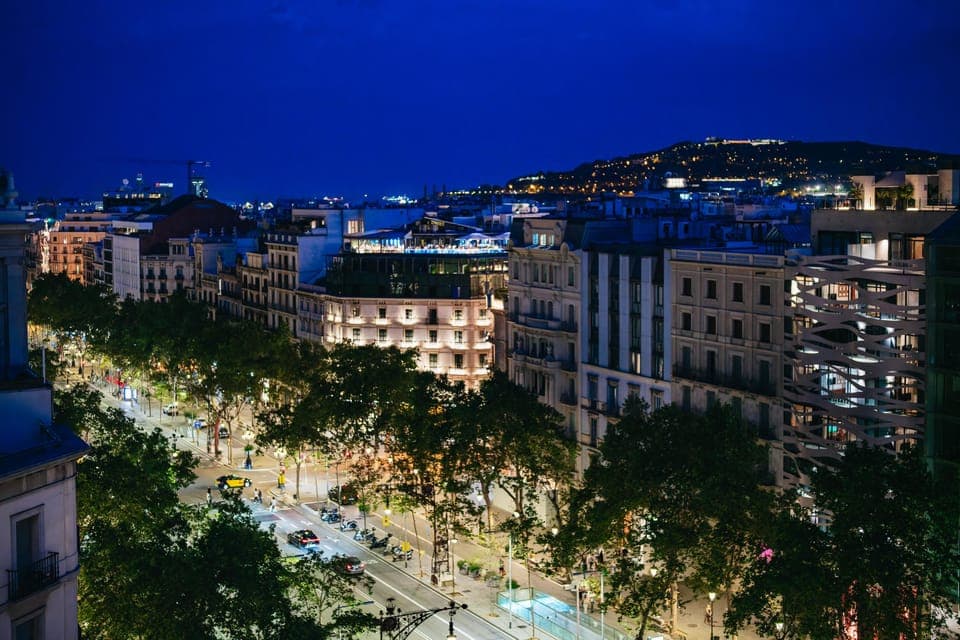 24. La Pedrera Night Experience - Image 24