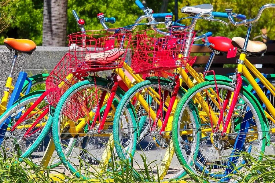 Silicon Valley Tech Small-Group Tour Gallery Image 2