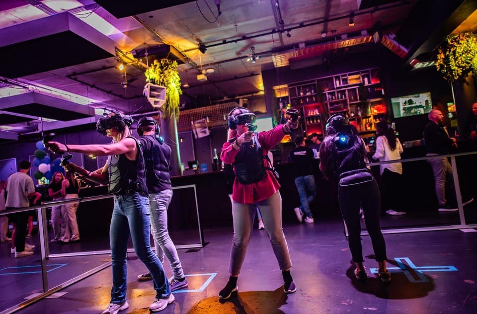 VR Starter Pack with 6 Tokens Gallery Image 3