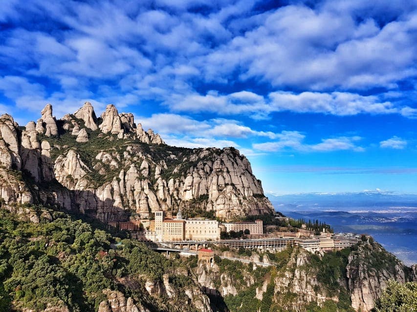 Montserrat Private Tour for Families and Friends Gallery Image 4