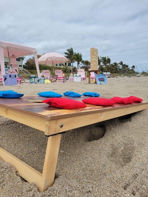 Boynton Beach: All-Inclusive Beach Day Cabana Rental! Gallery Image 3