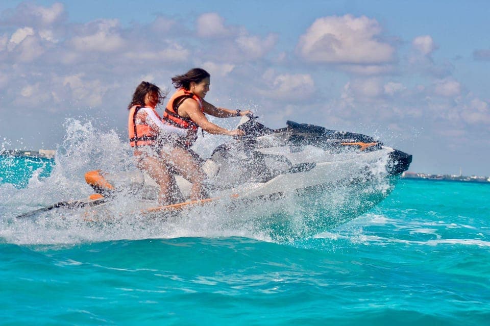 Cancun: Jet Ski Rental in Ocean Side - Image 4