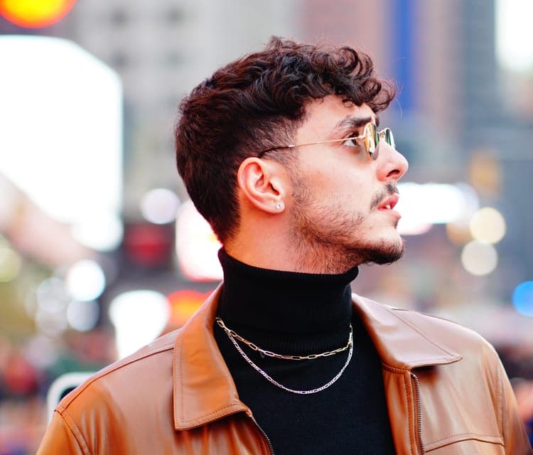 Solo or Couples Photoshoot in Times Square! Gallery Image 3