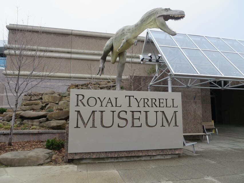 5. Full Day - Drumheller tour by Coach from Calgary - Image 5