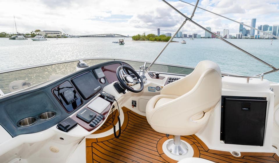 Yacht Cruise Around miami bay for 2 hours. Gallery Image 3