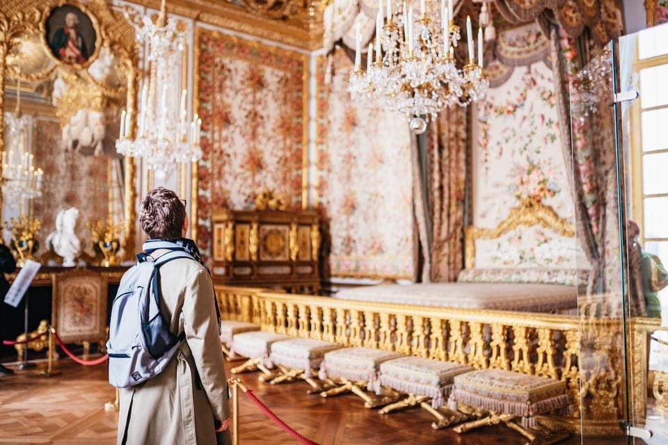 Versailles: Entry ticket & Private Apartments VIP Tour Gallery Image 3