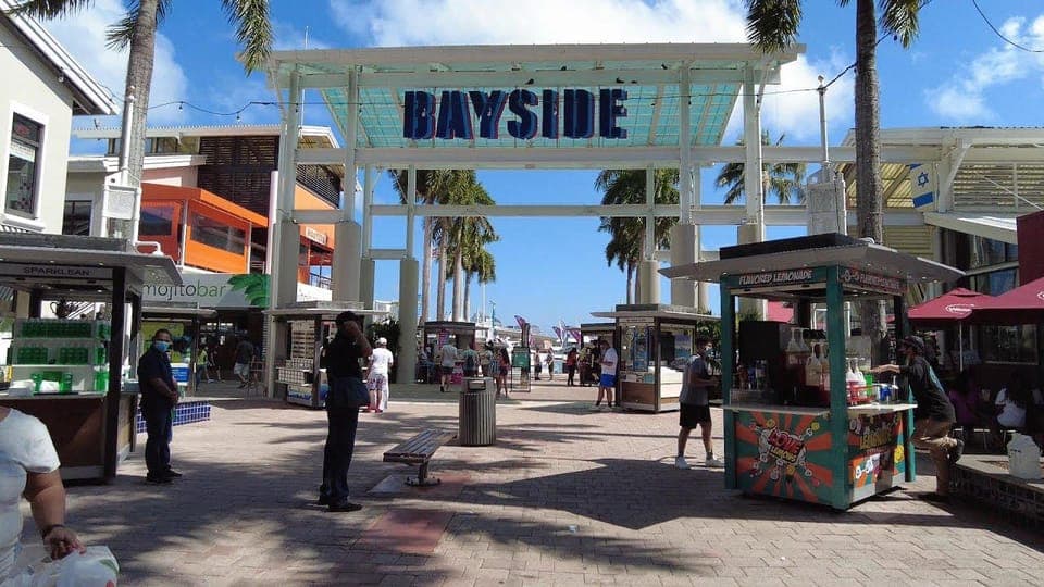 23. Biscayne Bay Boat Cruise with Transportation Included - Image 23