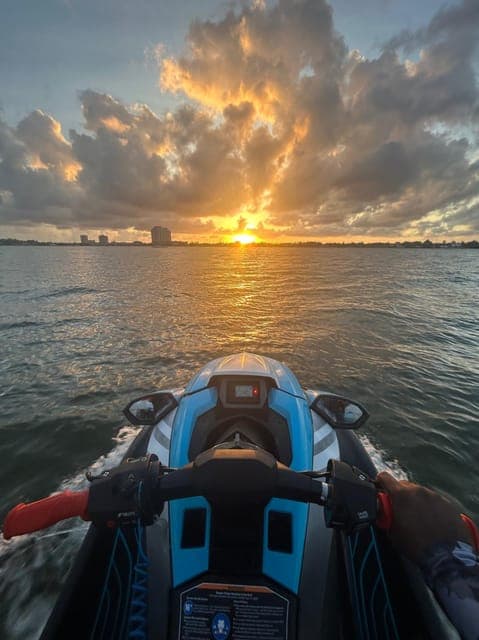 Biscayne Bay Jet Ski Rental & Free Boat Ride - Image 4