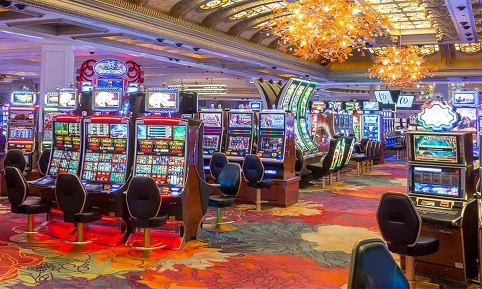 Niagara: VIP Casino Tour with Private Driver From Toronto Gallery Image 3