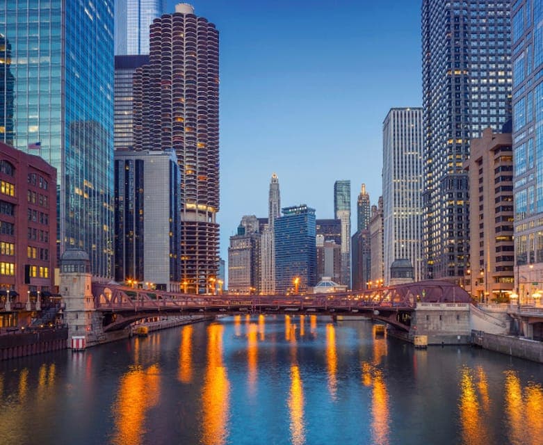 Chicago River: 1.5-Hour Guided Architecture Riverboat Tour Gallery Image 3