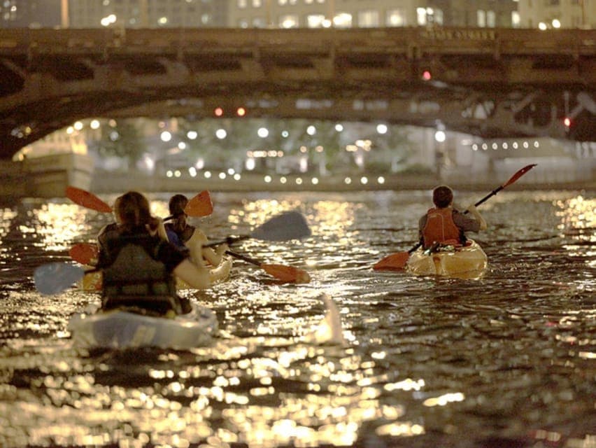Ghosts and Gangsters Night Kayak Tour Gallery Image 3