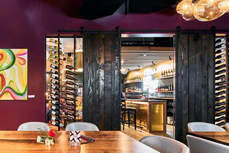 Diverse Wine Tasting Experience with Bites - Image 1