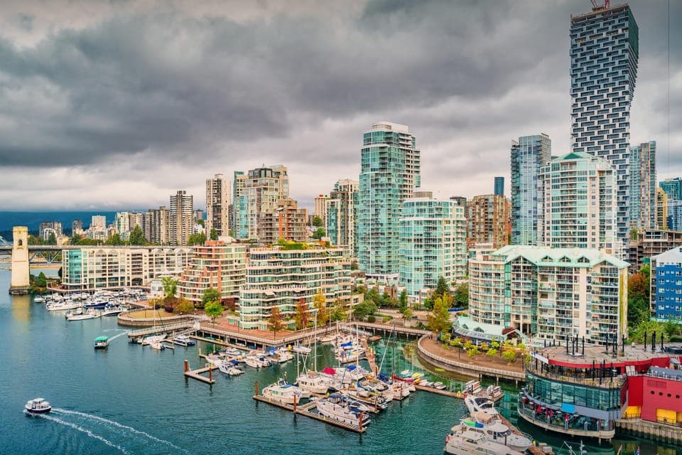 Vancouver’s Seaside Romance: A Coastal City Walk Gallery Image 2