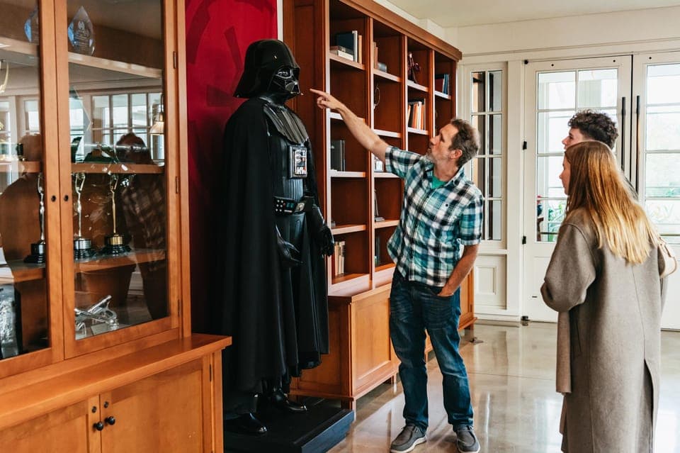 Movie Filming Locations Bus Tour Gallery Image 3