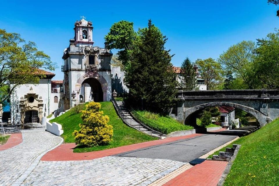 Long Island Farm & Vanderbilt Planetarium Tour|Kids 50% Off Gallery Image 4