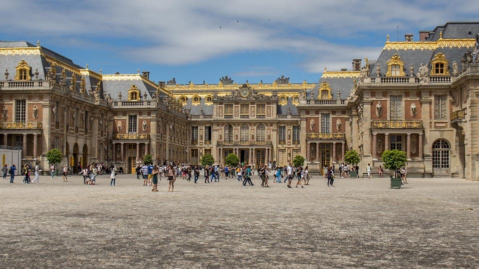 22. Palace of Versailles private tickets + transfer from Paris - Image 22