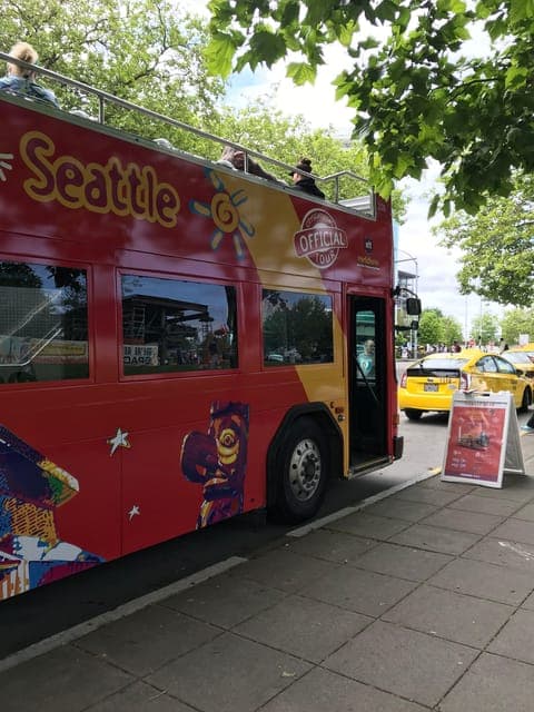 City Sightseeing Seattle: HOHO Bus Tour + Locks Cruise Gallery Image 4