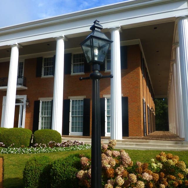 City Tour with Governor's Mansion Entry Gallery Image 4