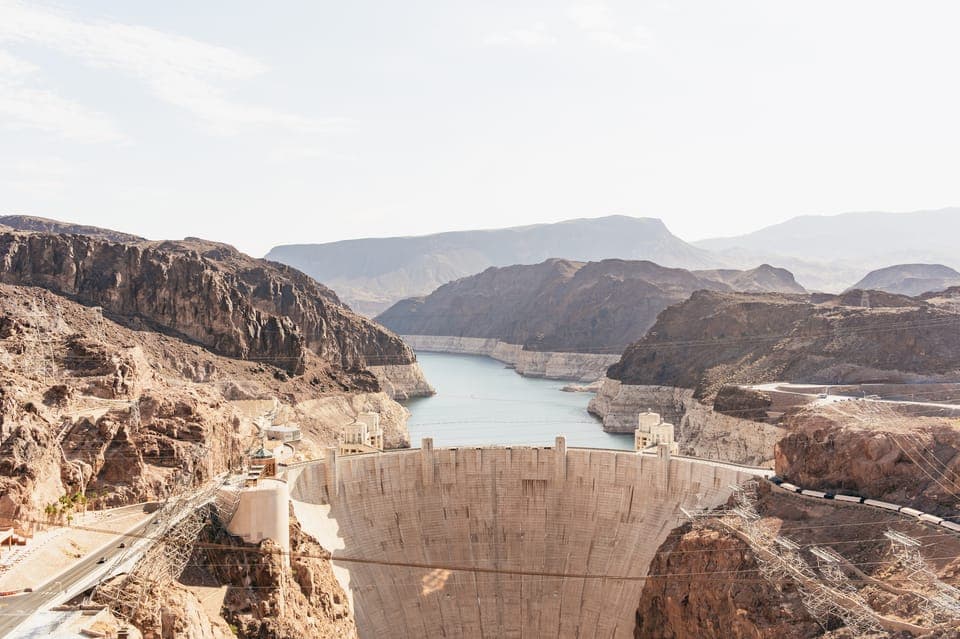 Grand Canyon, Hoover Dam & Seven Magic Mountains Gallery Image 4