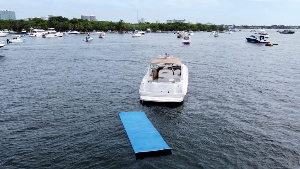 Private Yacht Rental Tour with Champagne and Snorkel Gallery Image 3