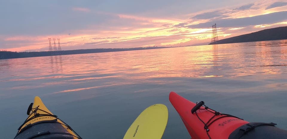 Quebec City Sunset Sea-Kayaking Tour with Mapple Wine Gallery Image 4