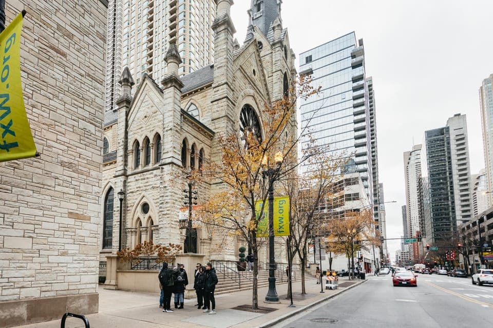 Gangsters and Food Tasting Walking Tour Gallery Image 3