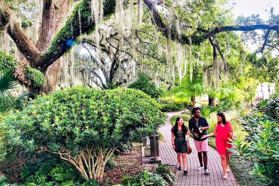 City & Cemetery Tour + Garden District Stroll Gallery Image 3