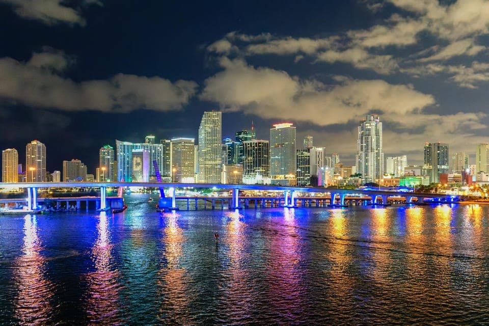 Miami Private Tour: Moonlight Magic Nightlife Experience Gallery Image 4