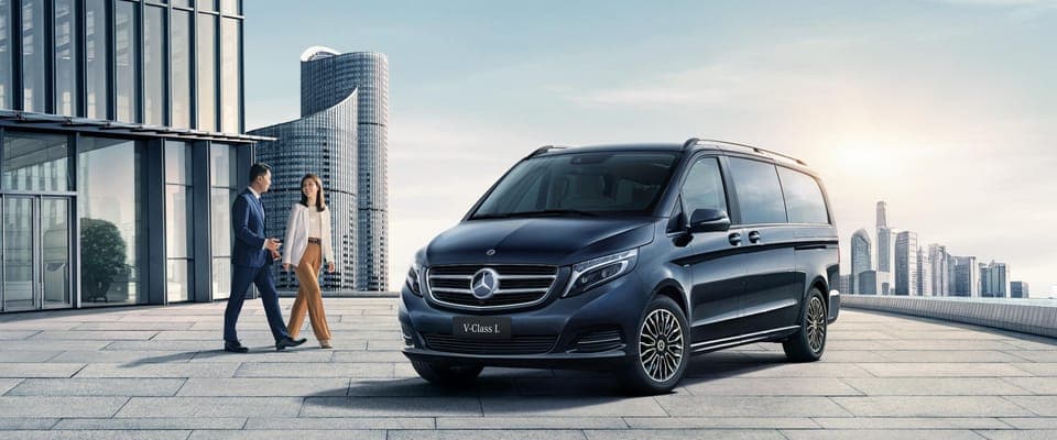 PRIVATE TRANSFER Mercedes Van 7 pax to the Airport Gallery Image 4