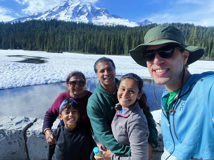 Mt. Rainier Private Group, comfortable SUV Gallery Image 3