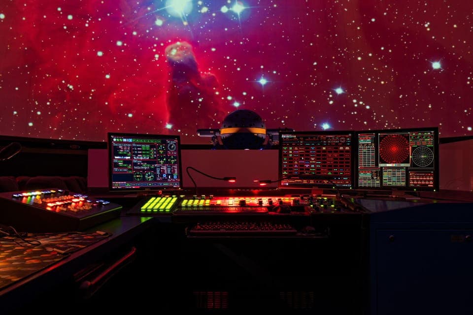 Long Island Farm & Vanderbilt Planetarium Tour|Kids 50% Off Gallery Image 2