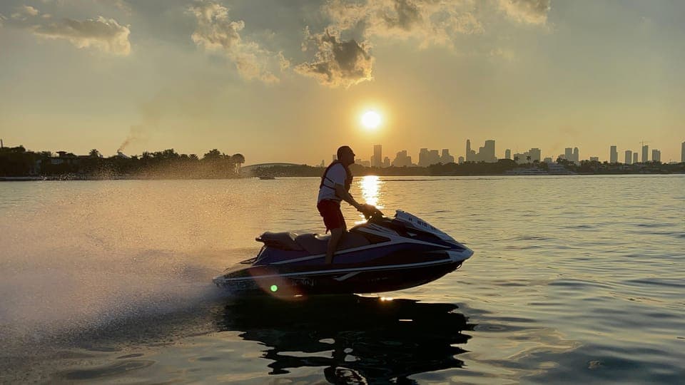 Miami Beach Jet Ski Rentals 1 Ski for 1 Person 60 Min Gallery Image 3