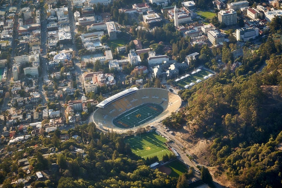 San Francisco Bay Flight over the Golden Gate Bridge Gallery Image 4