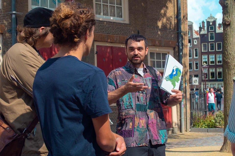 Amsterdam Highlights Guided Tour with Tasting Gallery Image 2