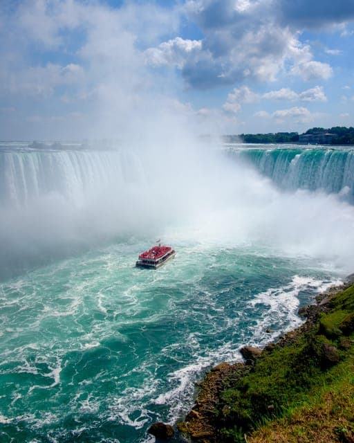 Day trip to Niagara from Toronto with Spanish speaking guide Gallery Image 2
