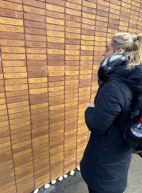 Guided Anne Frank Small Group Walking Tour Gallery Image 3