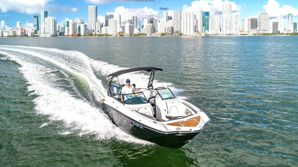 27 Feet Monterey Breathtaking Miami Skyline Boat Tour Gallery Image 4