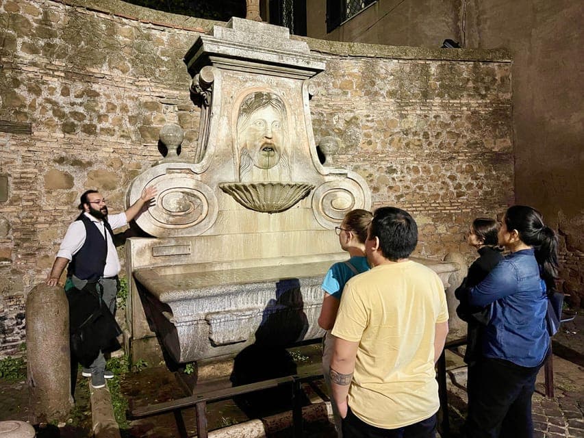 Rome's Ghostly Tour: Paranormal Mysteries & Grim Executions Gallery Image 2