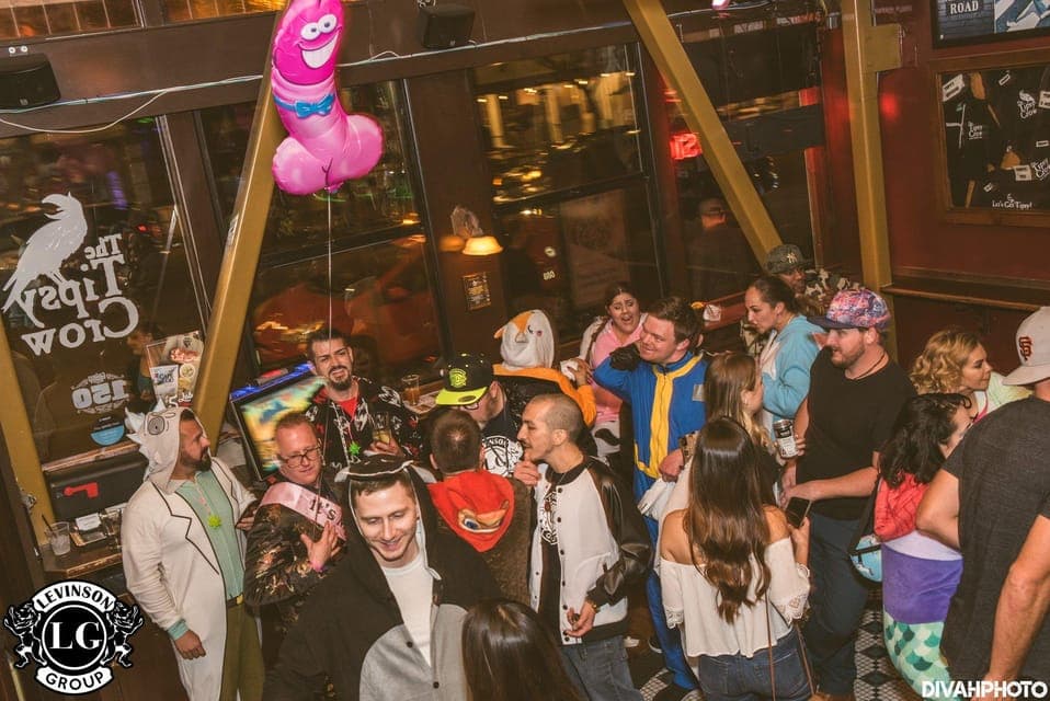 Downtown Bar Crawl Party Pass Gallery Image 4