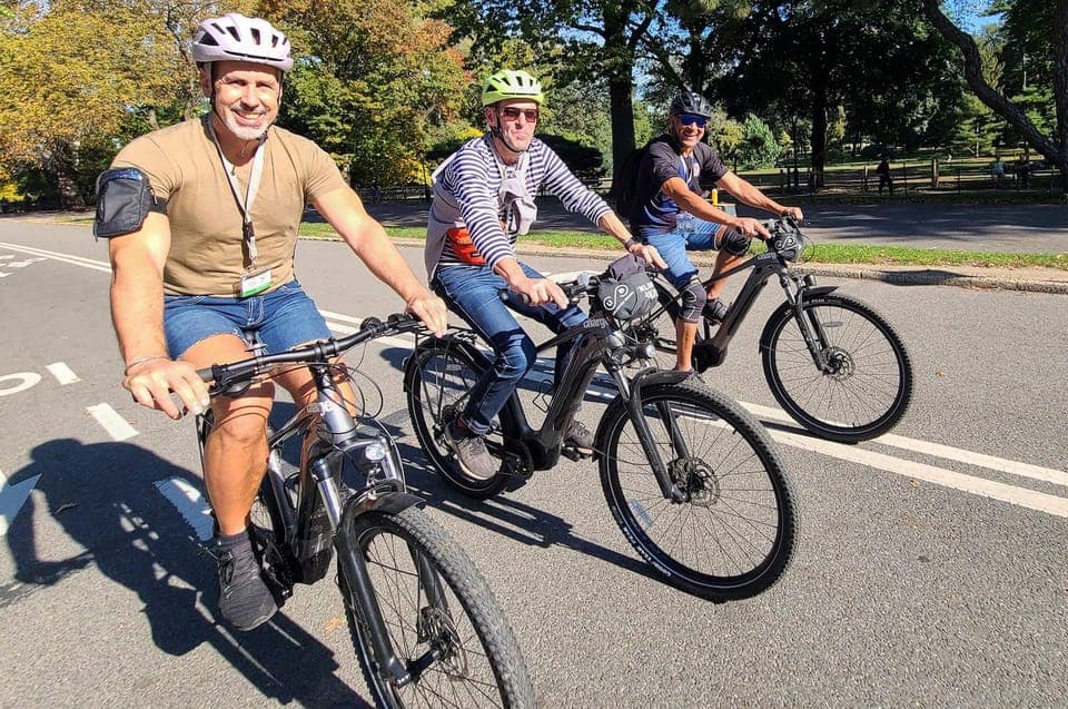 All Day Bike Rental and Central Park Picnic Gallery Image 4
