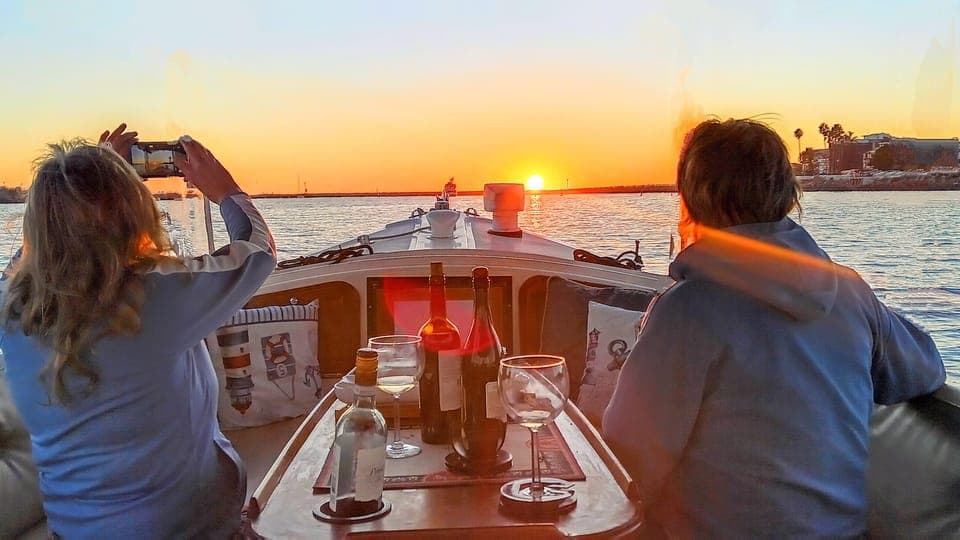 LA's Most Romantic Luxury Wine & Dine Boat Cruise & Sealions Gallery Image 2