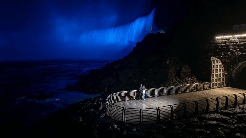 Niagara Falls: Niagara Parks Power Station & Tunnel at Night Gallery Image 4