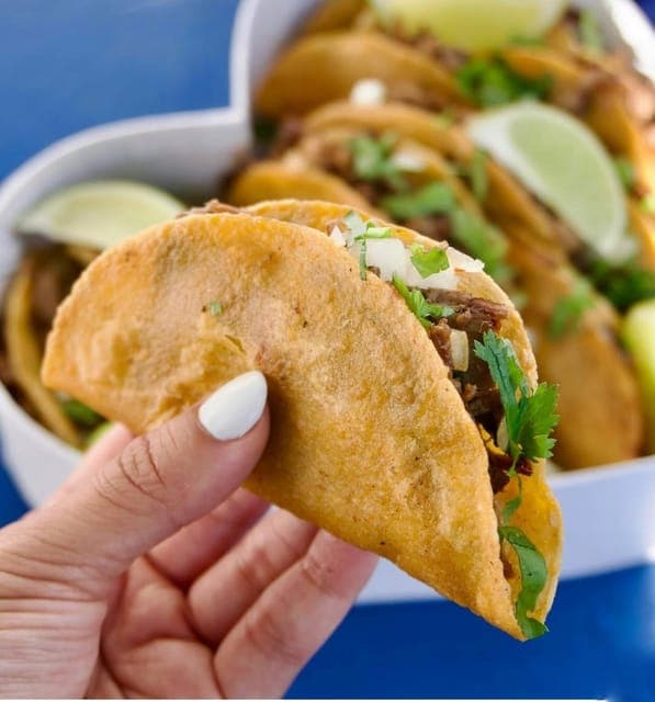 South Beach Food & Fun Art Deco Walking Tour Gallery Image 3