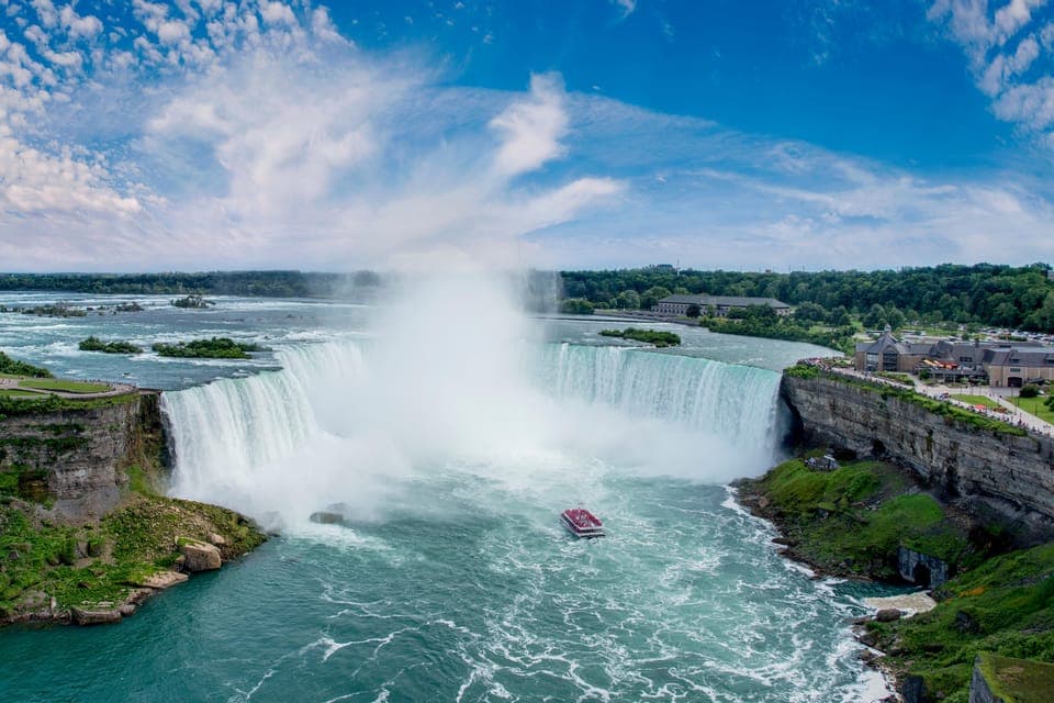 Day trip to Niagara from Toronto with Spanish speaking guide Gallery Image 3