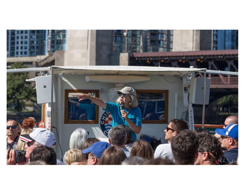 Architecture Boat Tour with Drinks Gallery Image 3