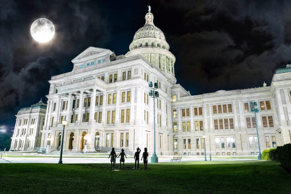 Hauntings, Apparitions & Ashes of Austin Ghost Tour Gallery Image 1