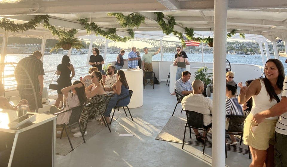 Lake Union Happy Hour Cruise Gallery Image 1
